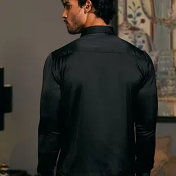 Siddartha Tytler Men Opaque Printed Casual Shirt image 5