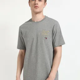 Tommy Hilfiger Men fashion Varsity Embroidered Cotton Casual Regular Fit T-shirt-picture-15