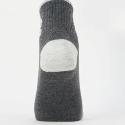 glitchez Men Pack Of 2 Colourblocked Printed Ankle Length Socks image 4