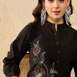 AHIKA Embroidered Tunic & Trousers Co-Ord Set image 3