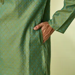 Diwas by Manyavar Men Ethnic Motifs Regular Thread Work Kurta with Pyjamas image 2