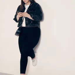 VERO MODA CURVE Women Skinny Fit High-Rise Plus Size Trousers-picture-22