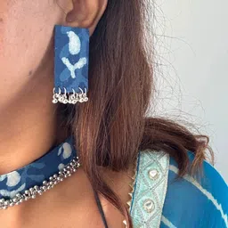 THE NAKHRA STORE Ghungroo Studded Jewellery Set image 2