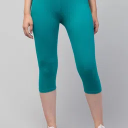 Attire Zone Women Pack Of 2 Skinny Fit Capris image 2