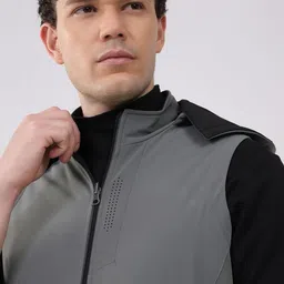 Monte Carlo Men Reversible Hood Sleeveless Puffer Jacket image 2