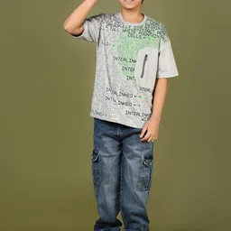 V-Mart Boys Light Fade Jeans image 4