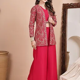 Claura V-Neck Top With Palazzo & Jacket image 3