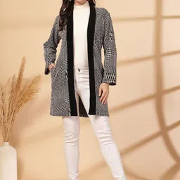 The Roadster Lifestyle Co Juelle Abstract Printed Woolen Open Front Longline Shrug image 3