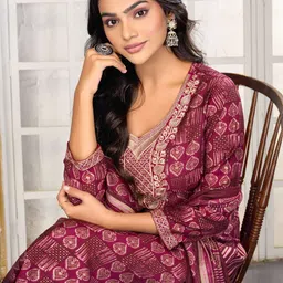 DIVASTRI Women Ethnic Motifs Printed Regular Kurta with Trousers & With Dupatta image 2