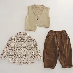 LULU & SKY Boys Printed T-shirt with Trousers image 2