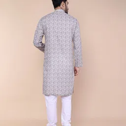 W & G Men Geometric Kurta image 2