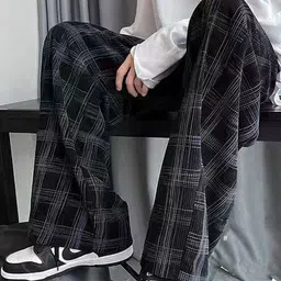 StyleCast x Revolte Men Checked Loose Fit Easy Wash Trousers image 3