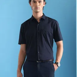 Arrow Men Classic Fit Solid Spread Collar Cotton Formal Shirt-image-59