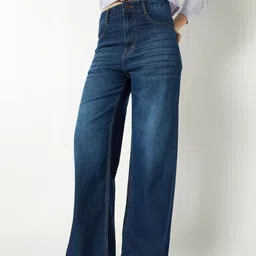 max Women Regular Fit Mid-Rise Light Fade Jeans-image-33