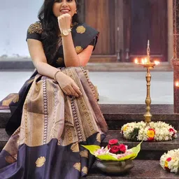 ZIKARAA Woven Design Zari Handloom Saree image 2