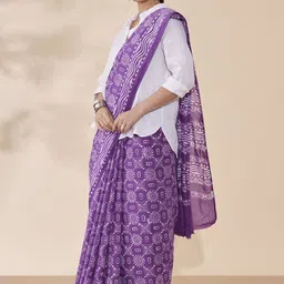 Taneira Floral Printed Pure Cotton Block Print Saree image 5