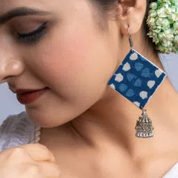 Look and Adorn Contemporary Jhumkas Earrings image 2