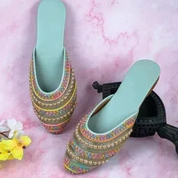 faishstar Women Flats Sandal-picture-14