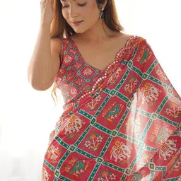 PAYAL CREATION Ethnic Motifs Sequinned Pure Silk Bandhani Saree image 4