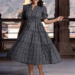 Krunal Raiyani Floral Printed Crepe Tiered Fit and Flare Midi Dress-picture-10