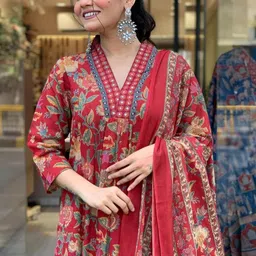 BAMSOM WEAR Women Self Design Viscose Rayon Kurta Sets With Dupatta image 2