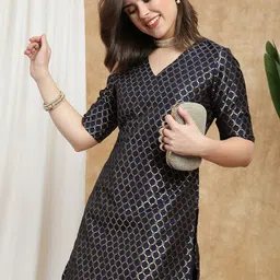 Globus Women Ethnic Motifs Regular Kurta with Palazzos image 3