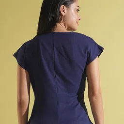 Globus Women V-Neck Extended Sleeves Twisted Detail Wrap Top image 2