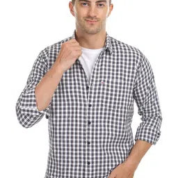 Marc Laurent Men Checked Casual Shirt image 5