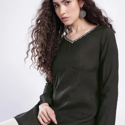 fusion by glitchez V-Neck Thread Work Straight Kurti-image-75