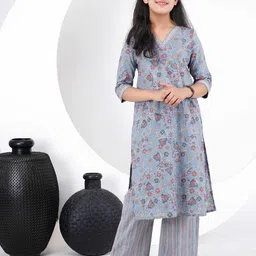 DMP FASHION Girls Floral Print Cotton Straight Kurta-image-60