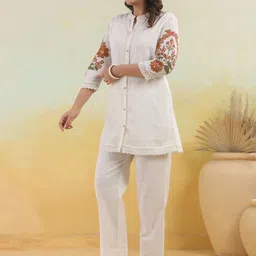 AUTUMN LANE Embroidered Mandarian Collar Top With Trousers Co-Ords Set image 4