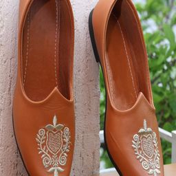 KRITARTH Men Embellished Detail Mojaris-picture-28