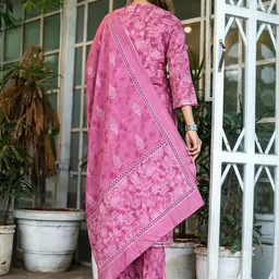 aayusika Women Floral Printed Angrakha Pure Cotton Kurta with Trousers & Dupatta image 3