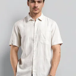 Crocodile Men Comfort Fit Solid Spread Collar Casual Shirt-image-38