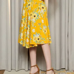 Berrylush Printed A-Line Knee Length Skirts image 2