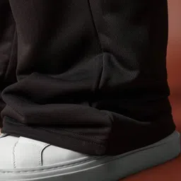 GROOFINGS Men Relaxed Relaxed Fit Mid-Rise Easy Wash Trousers image 2