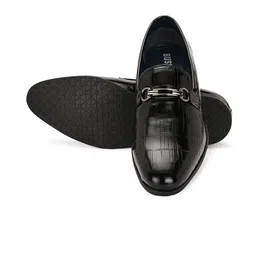 BUSKINS Men Leather Textured Formal Slip-On Shoes image 5