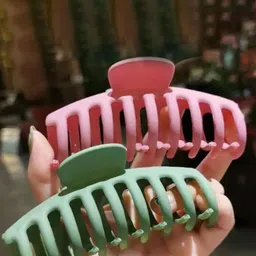 DOCTOR HEALTH SUPER SOFT Women Set of 2 Matt Finished Hair Claw Clip image 2