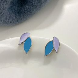 VAGHBHATT Silver-Plated Leaf Shaped Enamelled Studs-picture-3