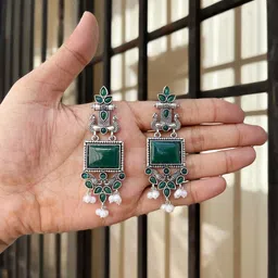 Sangria Silver-Plated Stones Studded & Beaded Oxidized Drop Earrings image 3