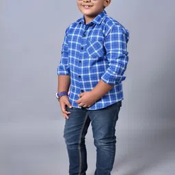 Tanip Solid Regular Fit Shirt image 4