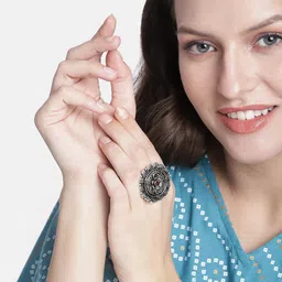 Anxvi Women Oxidised Silver-Plated Adjustable Finger Ring image 5