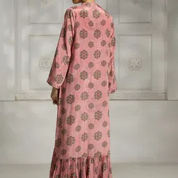 rivaar by rocky star Rivaar By Rocky Printed V Neck Top Shrug With Skirt Co-Ords Set image 4