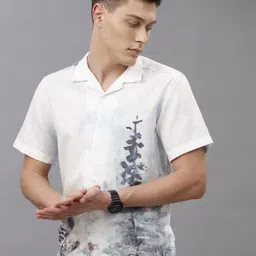 Voi Jeans Floral Printed Spread Collar Short Sleeves Casual Shirt-picture-32