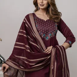 AUZAAI COLLECTION Women Ethnic Motifs Embroidered Regular Thread Work Pure Cotton Kurta with Trousers & With-picture-24