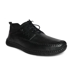 Buckaroo Men Leather Derbys With Laser Cuts-image-26