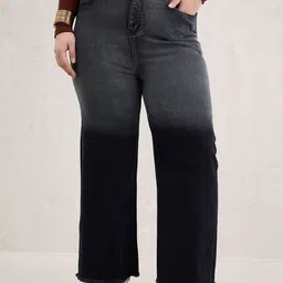 SASSAFRAS Curve Women Straight Fit Mid-Rise Light Fade Ombre Stretchable Jeans-picture-17