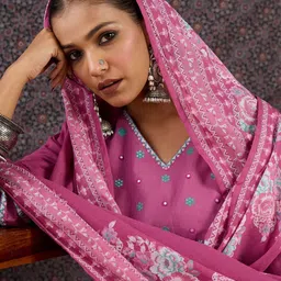 Indo Era Women Floral Embroidered Panelled Thread Work Pure Cotton Kurta with Trousers & With Dupatta image 4