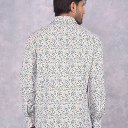 Crimsoune Club Men Smart Spread Collar Floral Printed Cotton Slim Fit Casual Shirt image 5