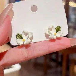 styledose Sterling Silver Floral Shape Studs image 5